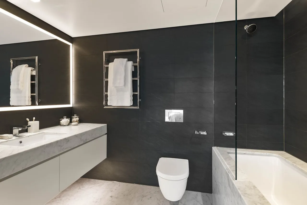 Centre Point Residences, New Oxford Street, London, WC1A 1DB, photo 9
