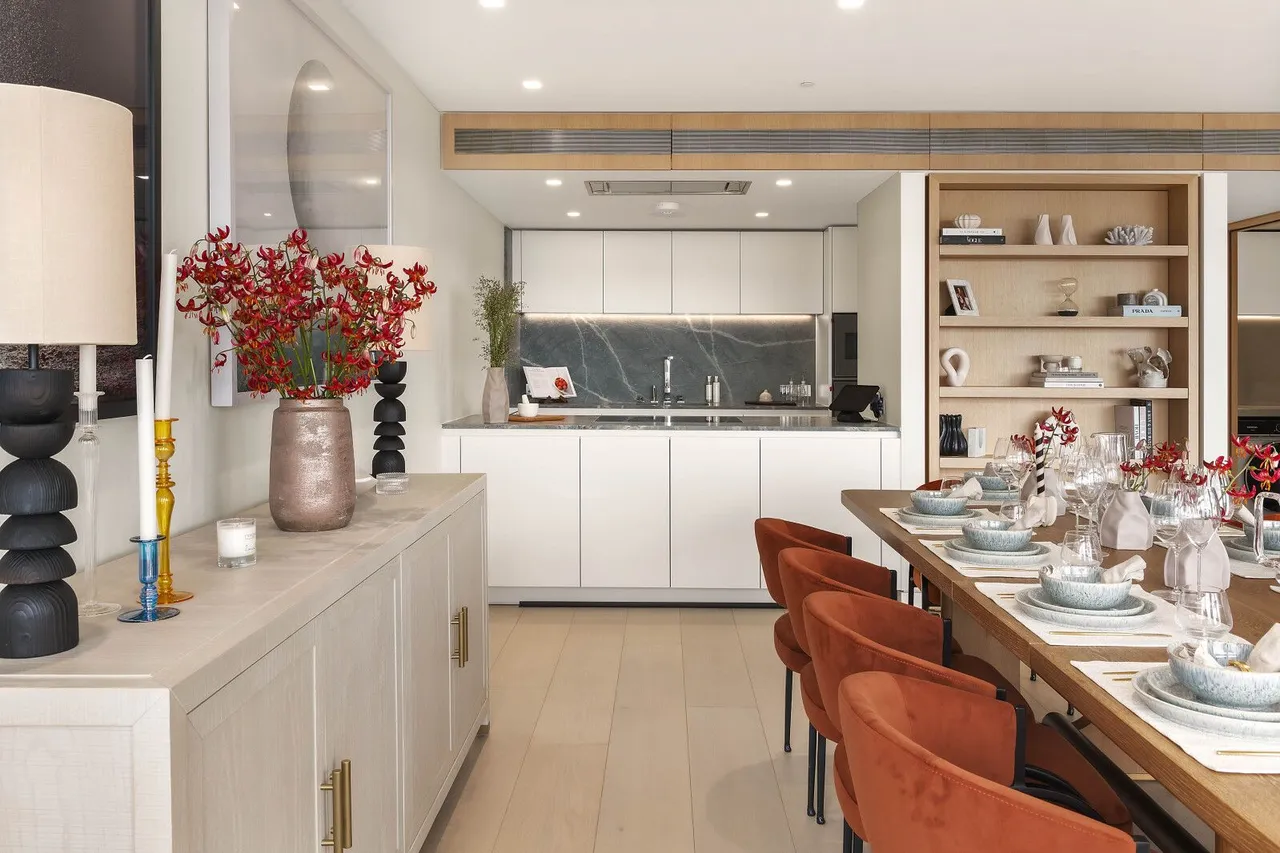 Centre Point Residences, New Oxford Street, London, WC1A 1DB, photo 4