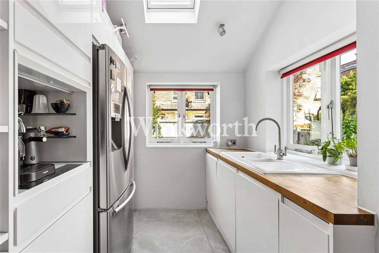 Russell Avenue, London, N22, photo 5