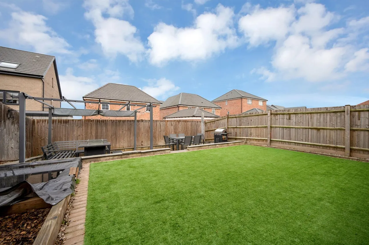 Butterfield Gardens, Bourne, PE10, photo 3