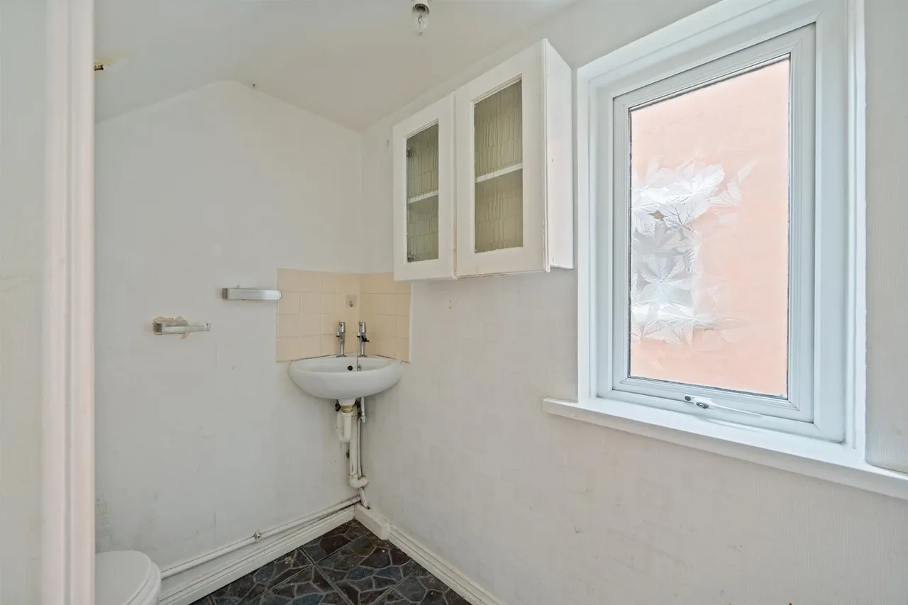 Upper Newtownards Road, Belfast, BT4, photo 19