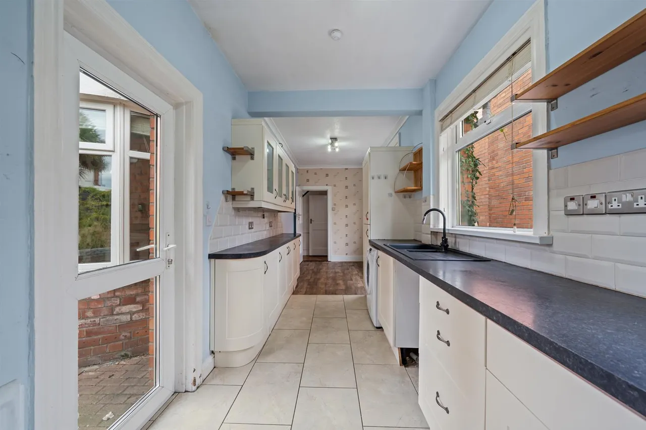 Upper Newtownards Road, Belfast, BT4, photo 17