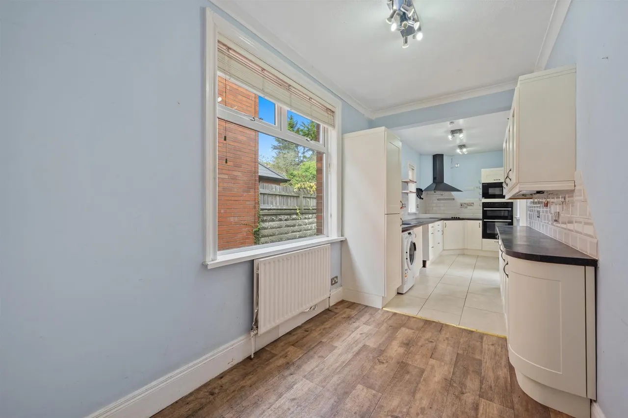 Upper Newtownards Road, Belfast, BT4, photo 10