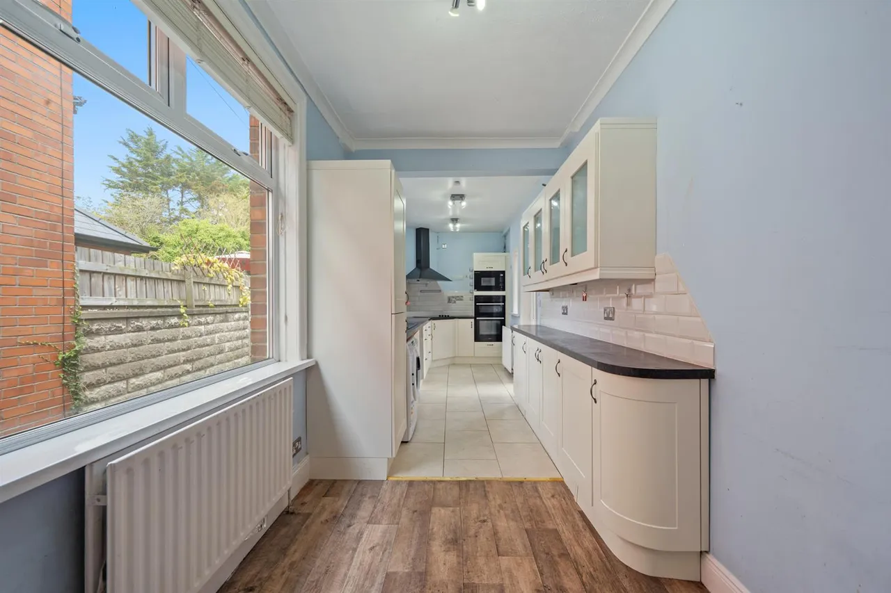 Upper Newtownards Road, Belfast, BT4, photo 11