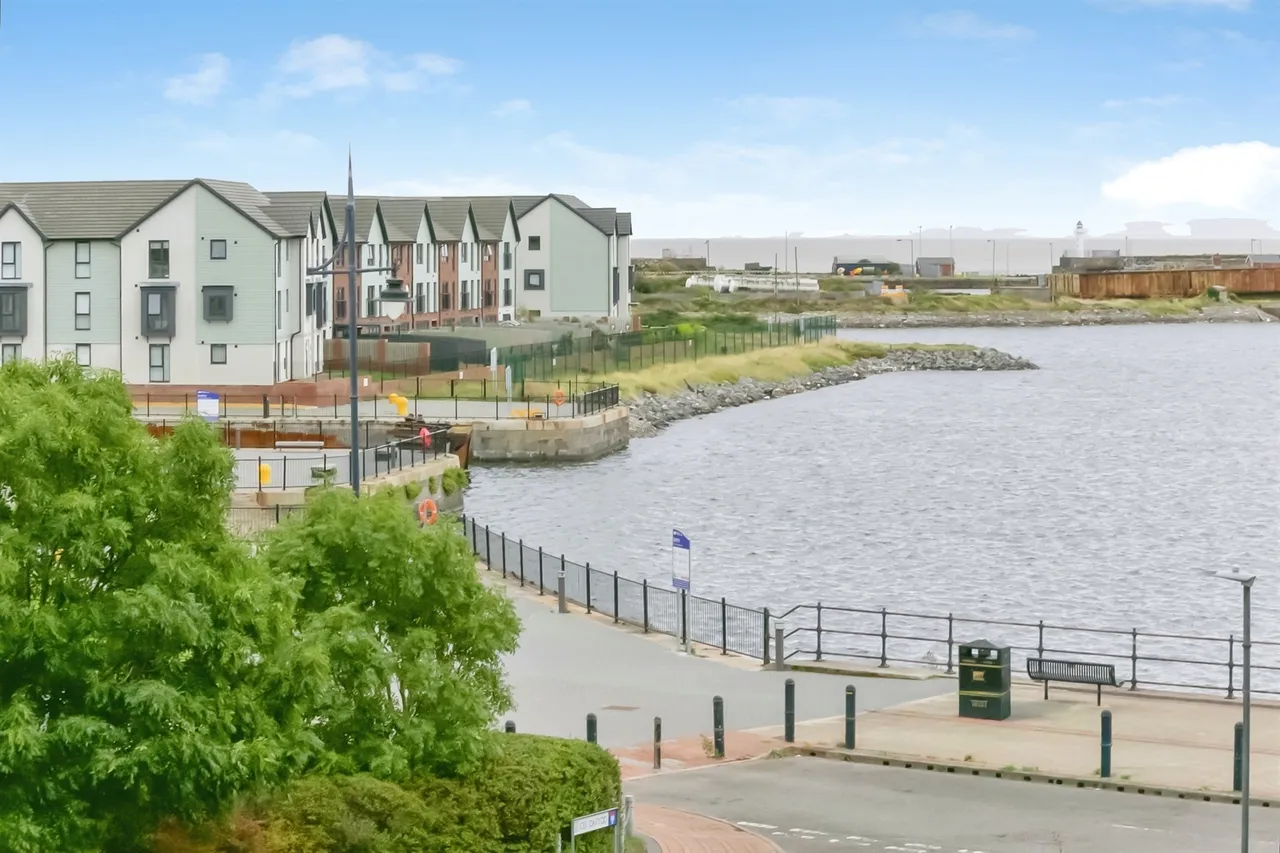 Cei Dafydd Barry, CF63, photo 15