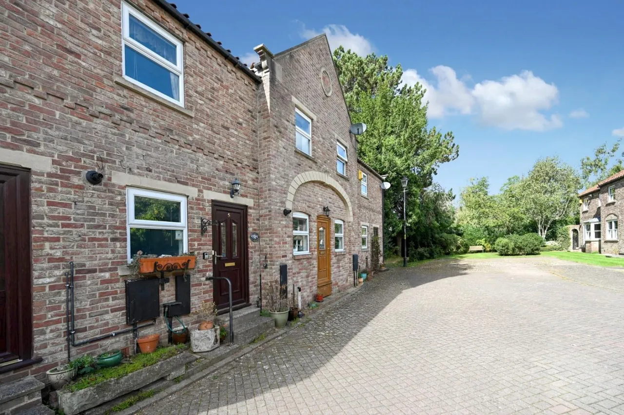 2 bed house for sale, Park Street, Ripon, HG4