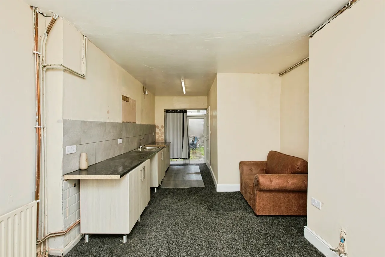 Shobnall Street, Burton-On-Trent, DE14, photo 4