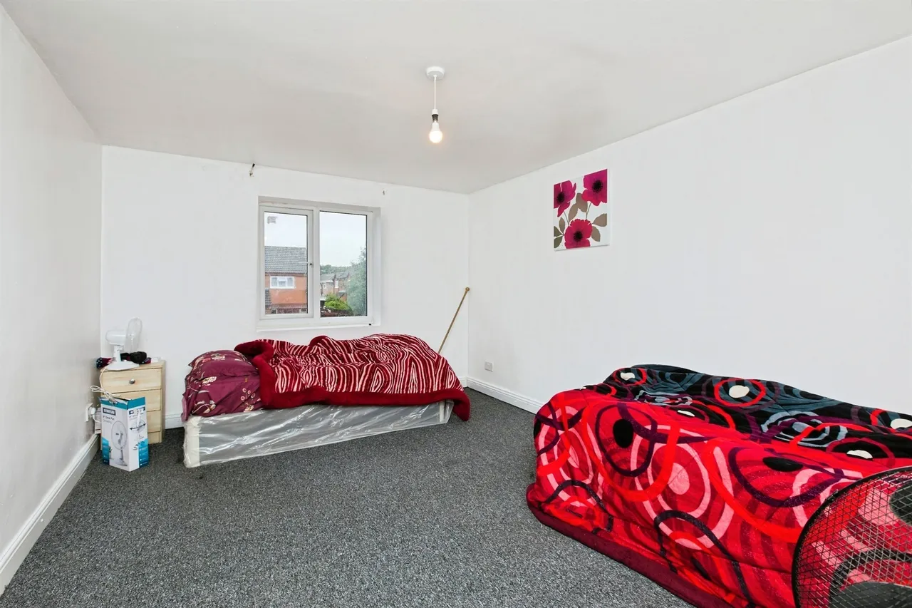 Shobnall Street, Burton-On-Trent, DE14, photo 11