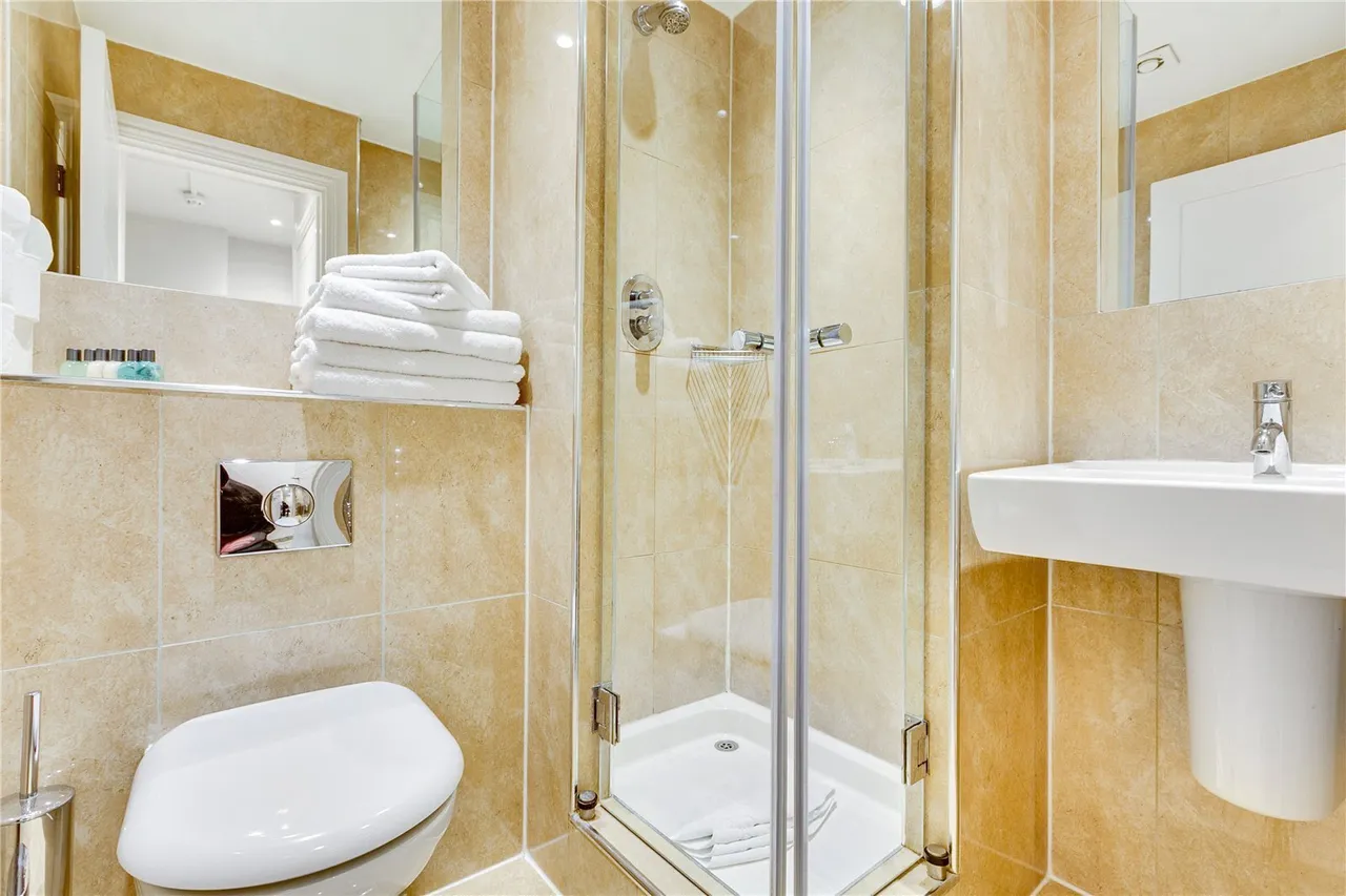 Warwick Road, Earls Court, SW5, photo 4