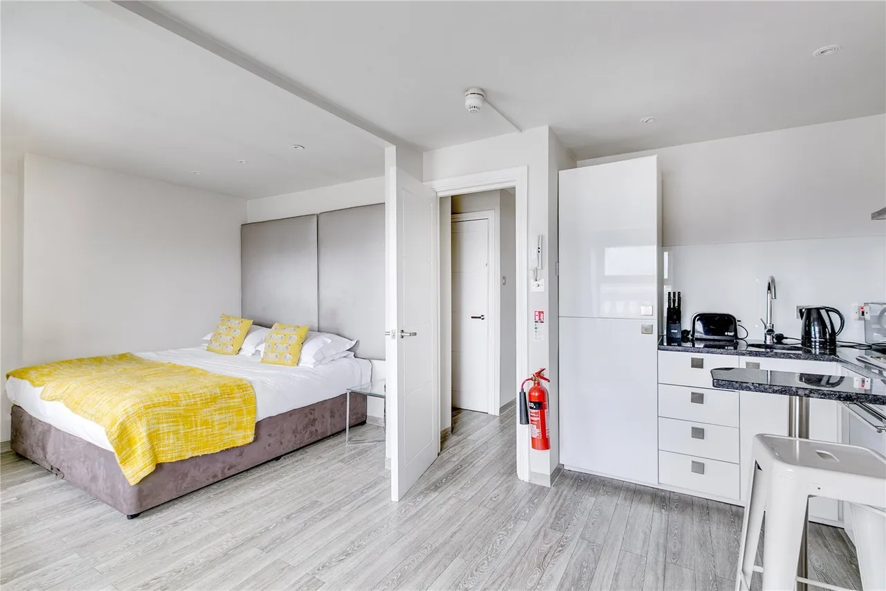 Warwick Road, Earls Court, SW5, photo 3