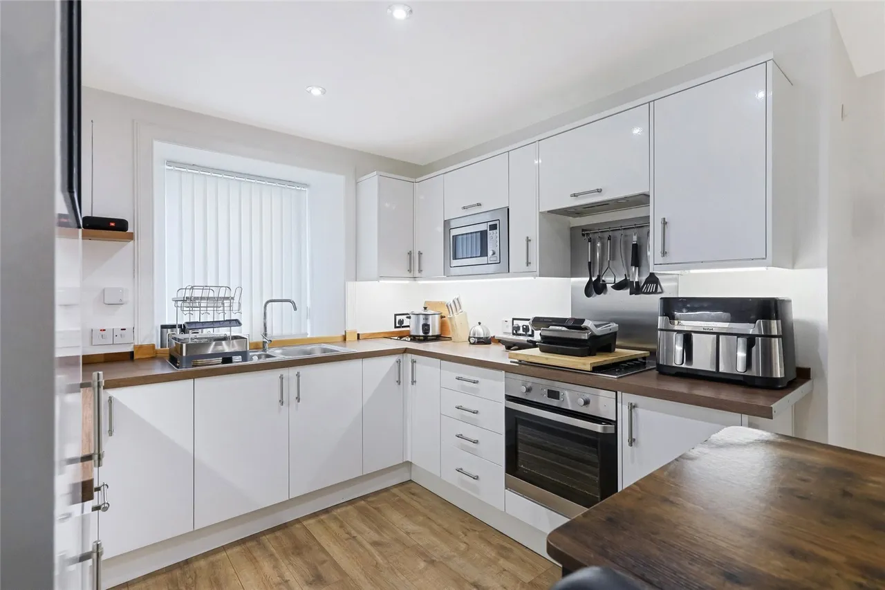Ardgowan Street, Greenock, Inverclyde, PA16, photo 6