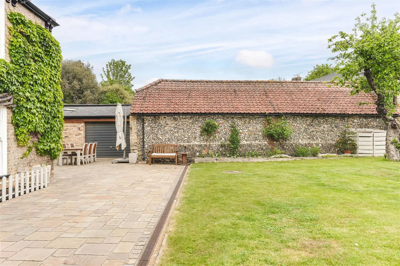 Cotton End Road, Exning, CB8, photo 24