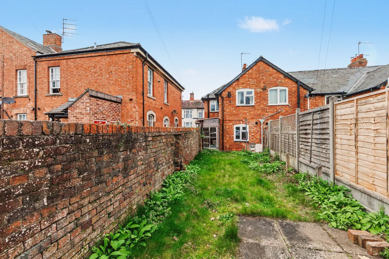 High Street, Pershore, WR10, photo 20