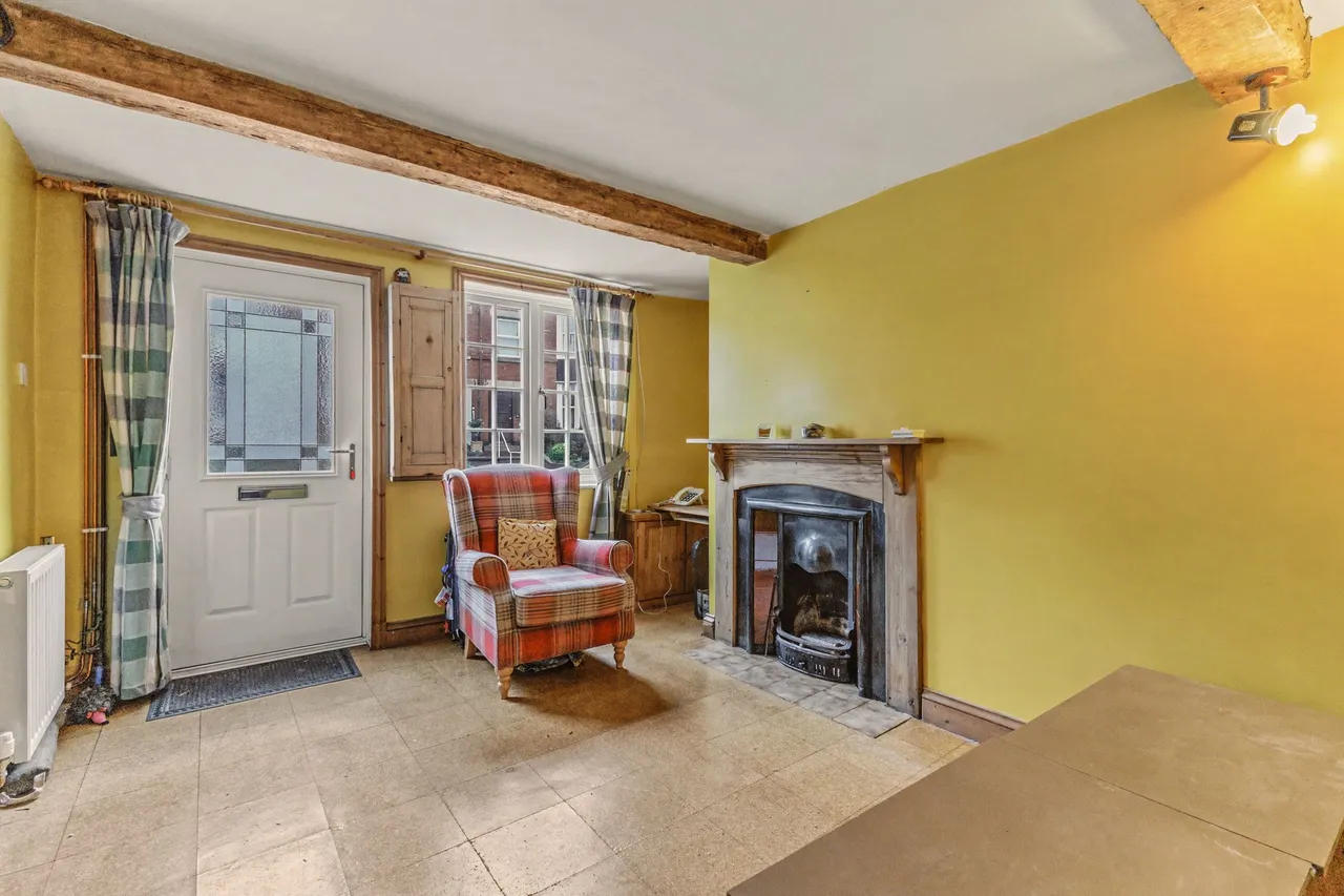 High Street, Pershore, WR10, photo 17
