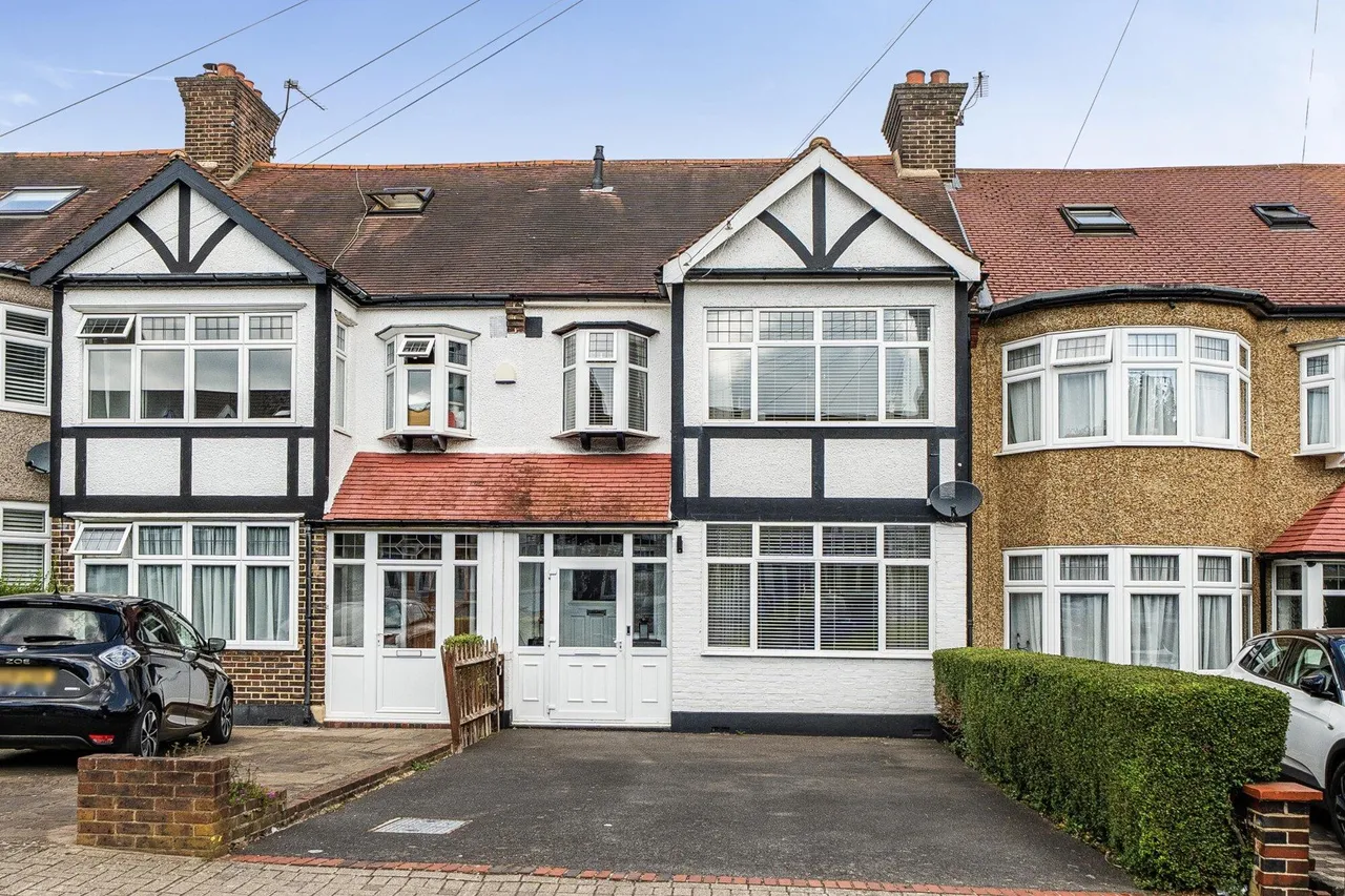 3 bed house for sale — Silver Lane, BR4