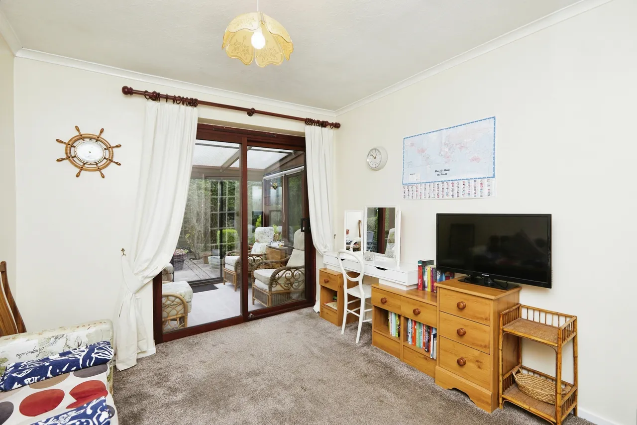 Moorfield Crescent, Sandiacre, NG10, photo 9