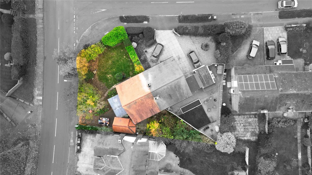 Plas Newton Lane, Chester, Cheshire, CH2 1PL, photo 2