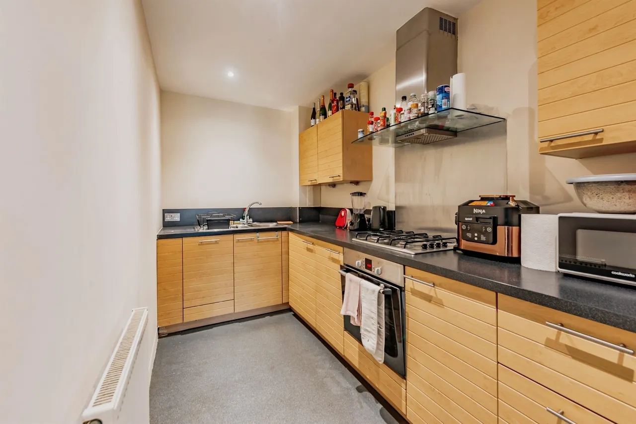 Ladbroke Road, Redhill, RH1, photo 5