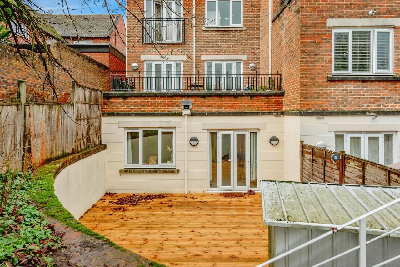 Ladbroke Road, Redhill, RH1, photo 11