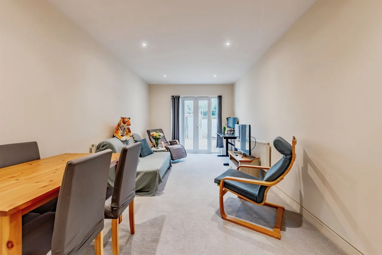 Ladbroke Road, Redhill, RH1, photo 3