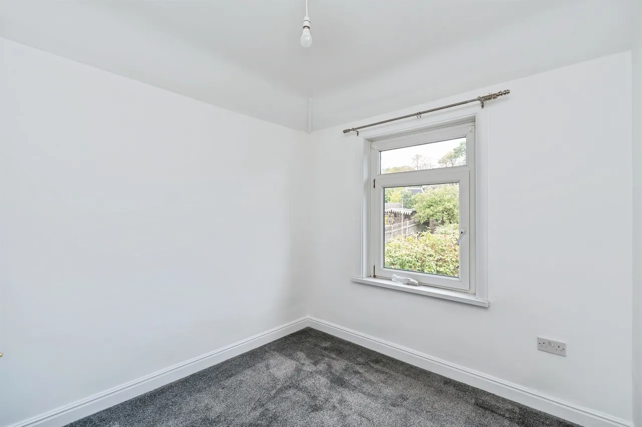 Longmead Avenue, Bishopstoke, SO50, photo 16