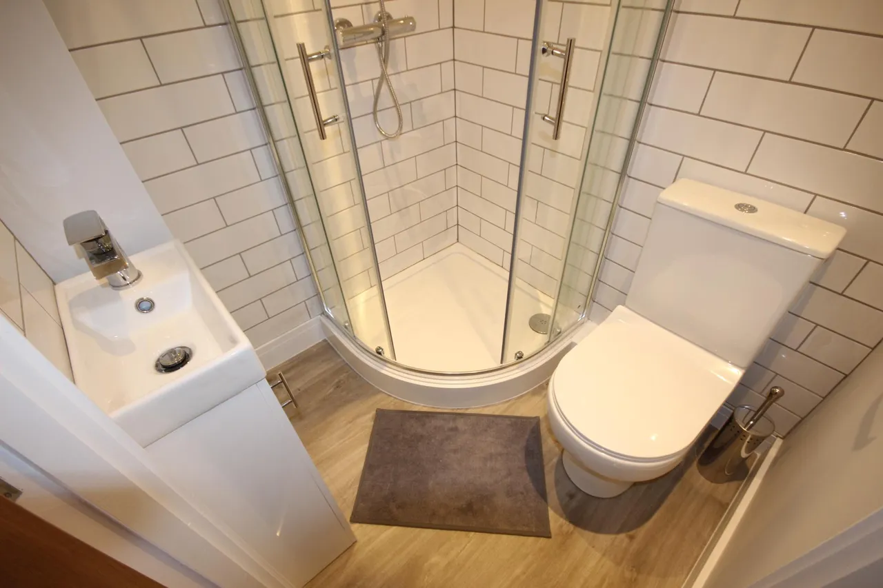 Calais Road, Burton upon Trent, DE13, photo 3