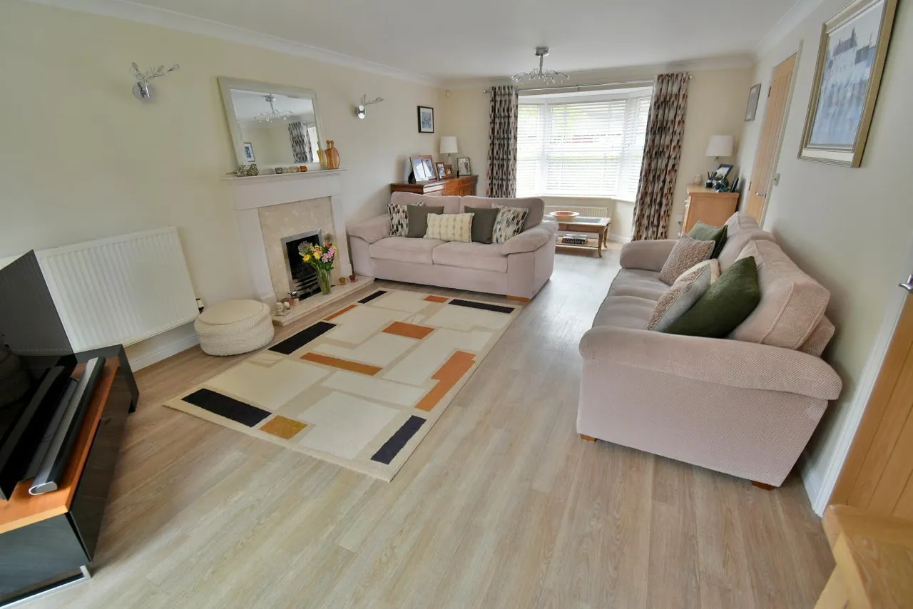 Casterbridge Road, BH22, photo 7