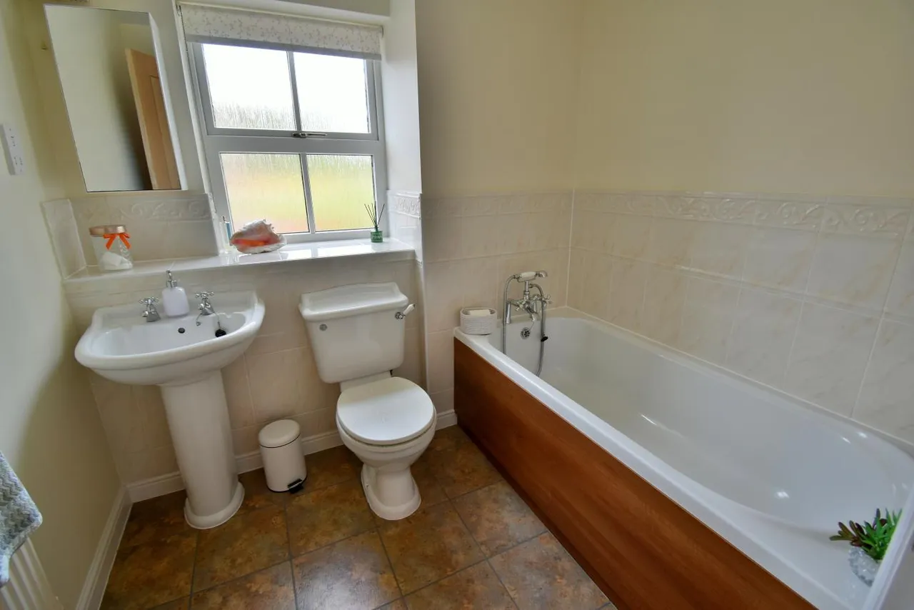 Casterbridge Road, BH22, photo 20