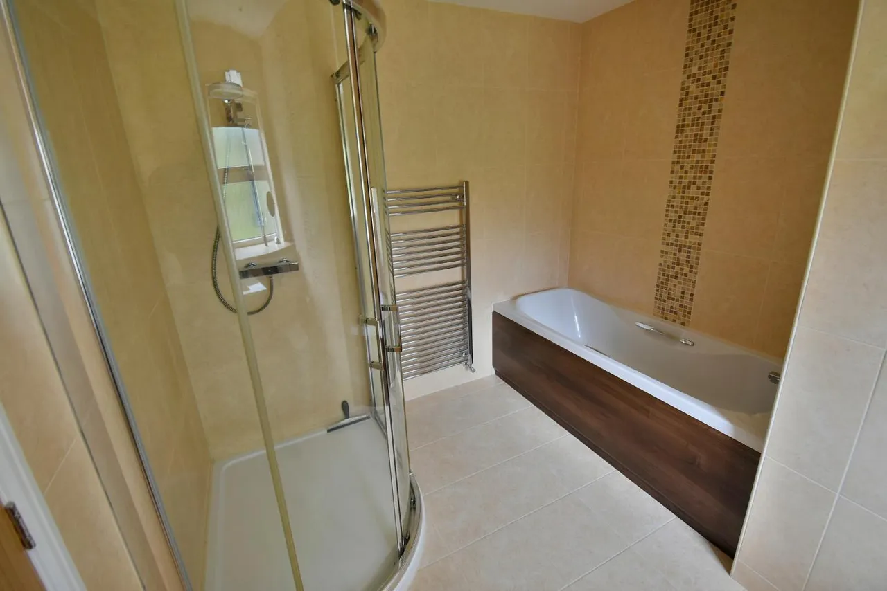 Casterbridge Road, BH22, photo 14