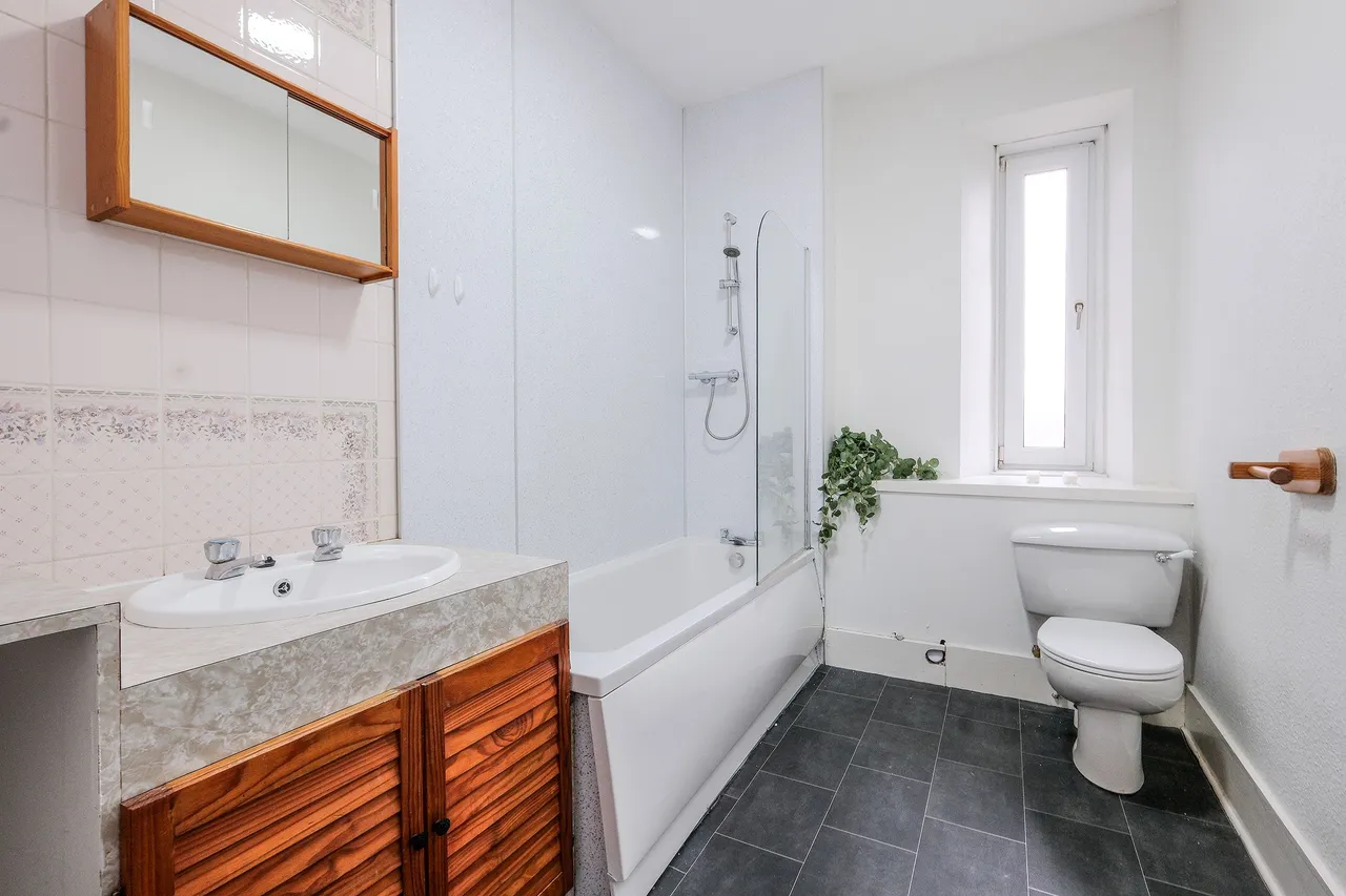 Claremont Place, Aberdeen, photo 12