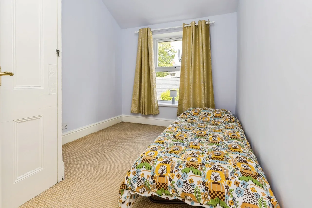 New Road, Brynteg, LL11, photo 12