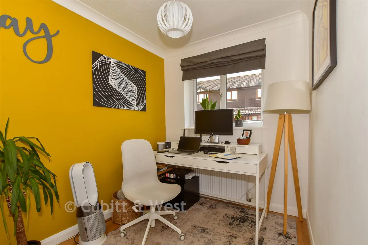 Brookside, Ashington, RH20, photo 9