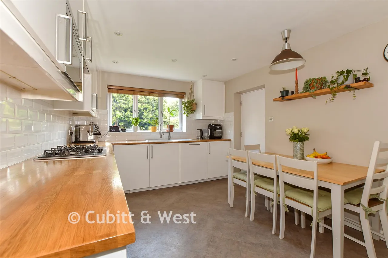 Brookside, Ashington, RH20, photo 4