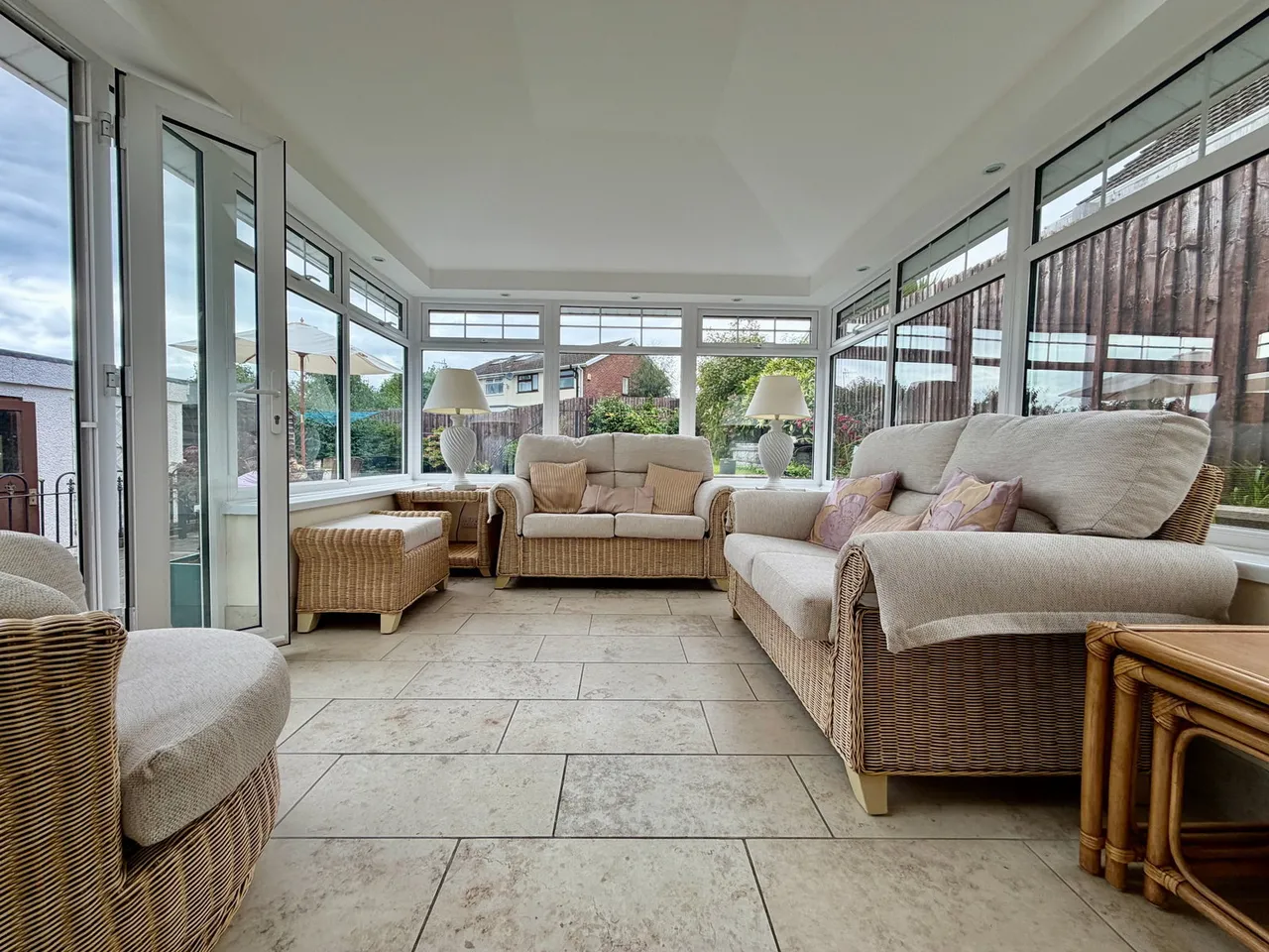 Hawthorn Drive, Pontllanfraith, NP12, photo 18