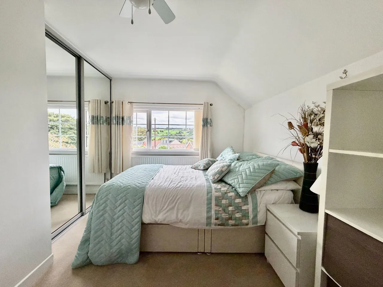 Hawthorn Drive, Pontllanfraith, NP12, photo 39