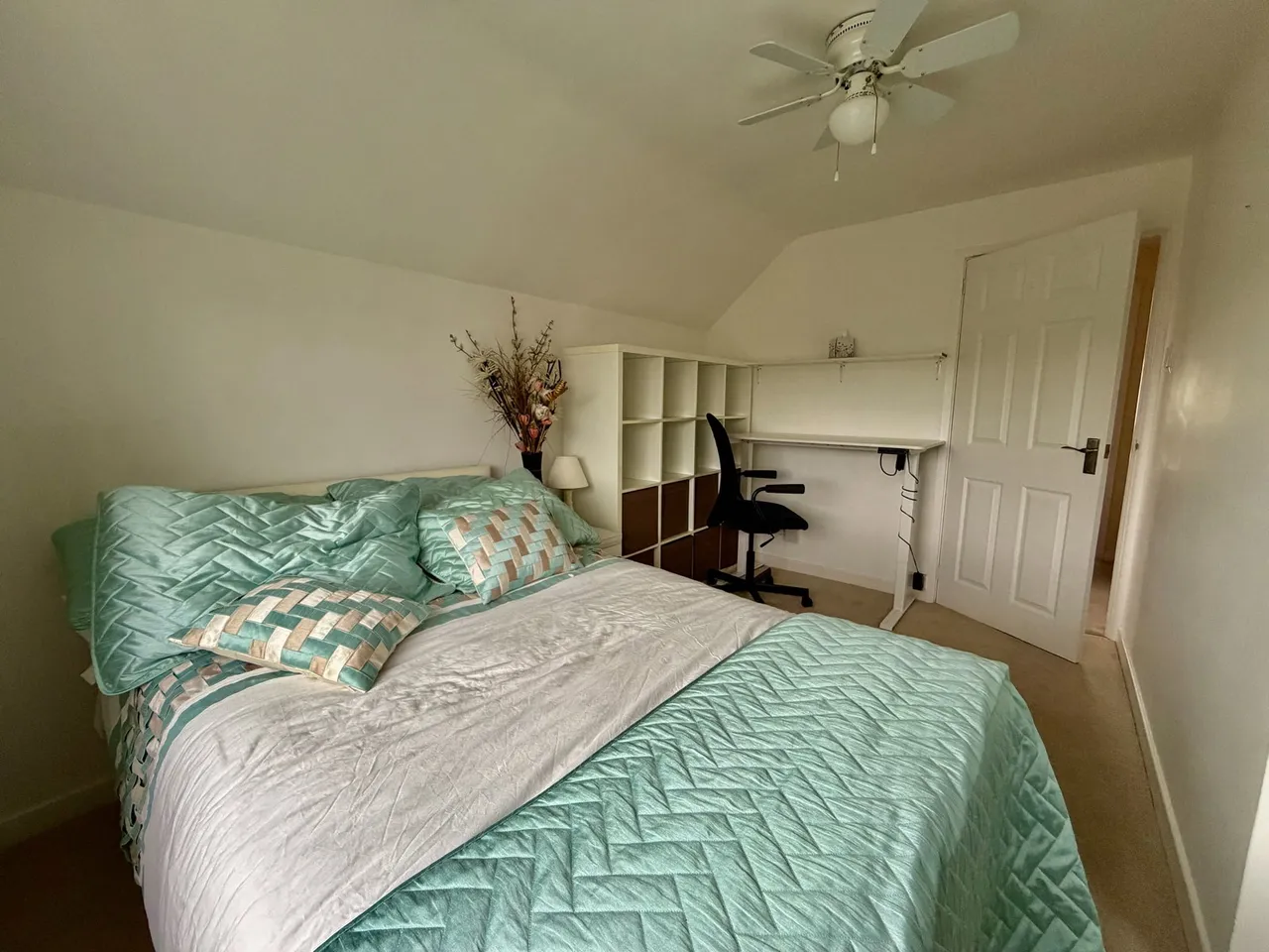 Hawthorn Drive, Pontllanfraith, NP12, photo 40