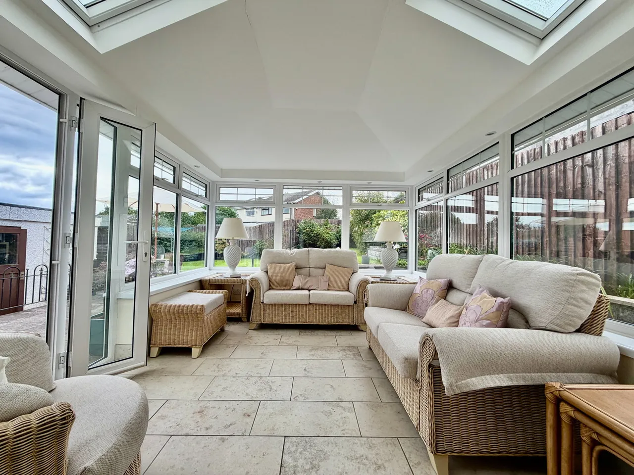 Hawthorn Drive, Pontllanfraith, NP12, photo 16