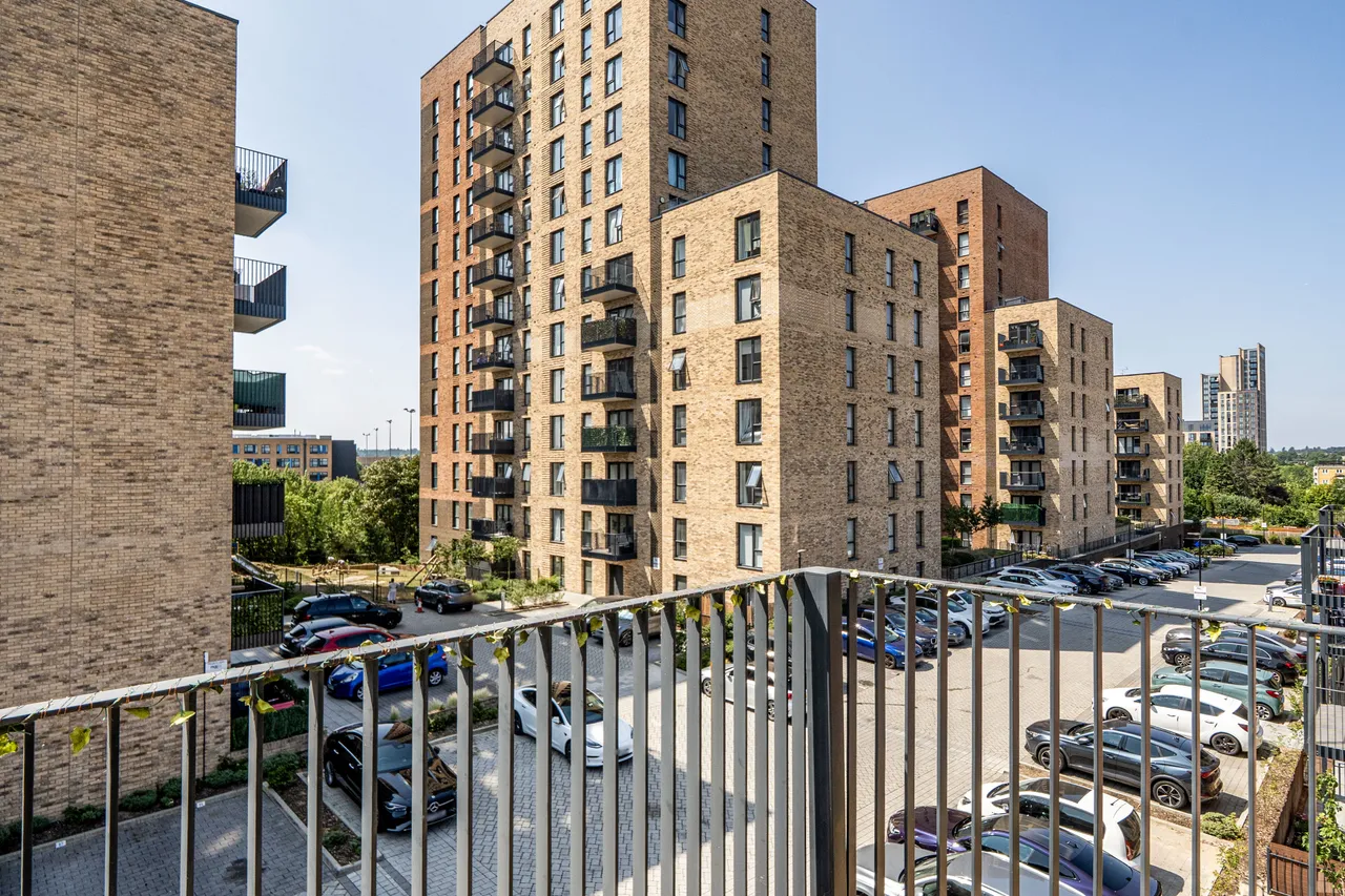 Watford, WD18, photo 13