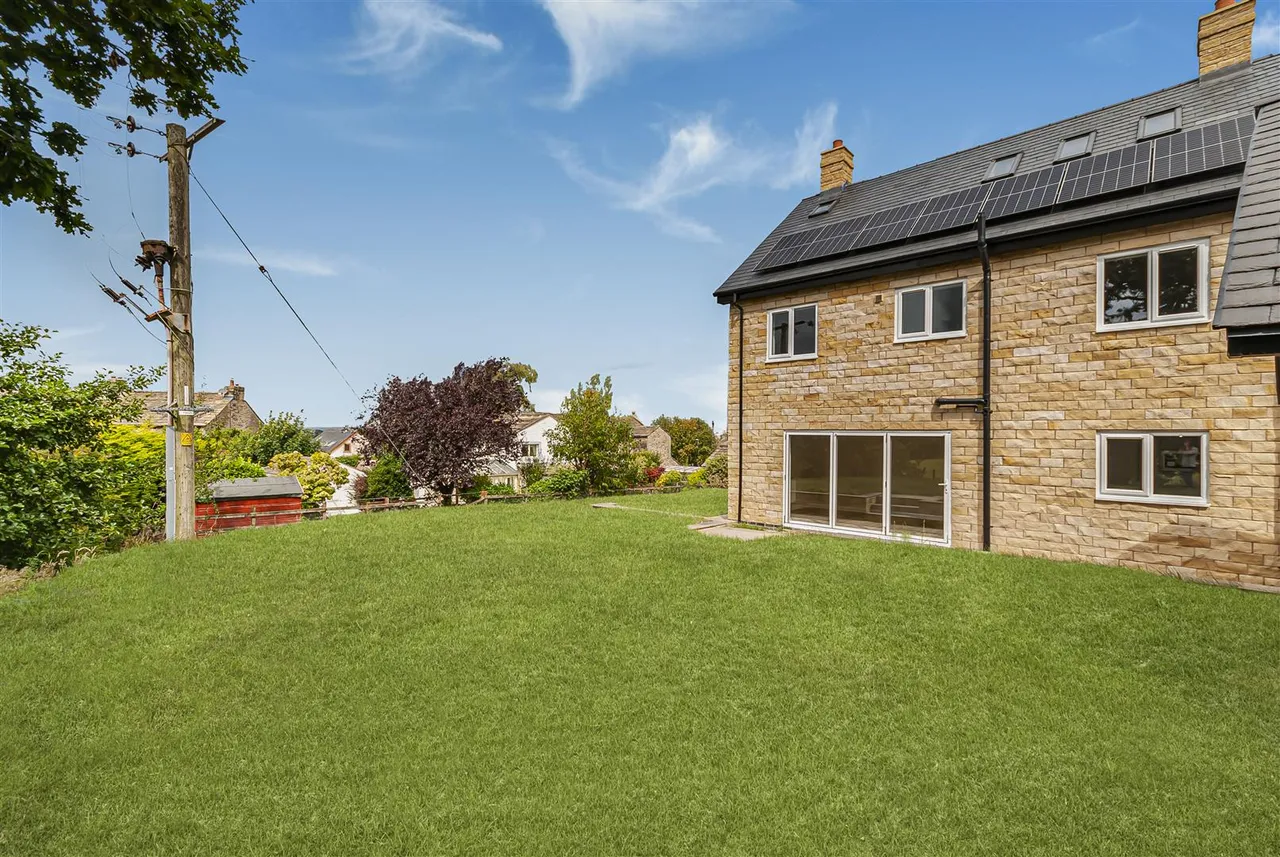 Cob Lane, Kelbrook, Barnoldswick, BB18 6TT, photo 33