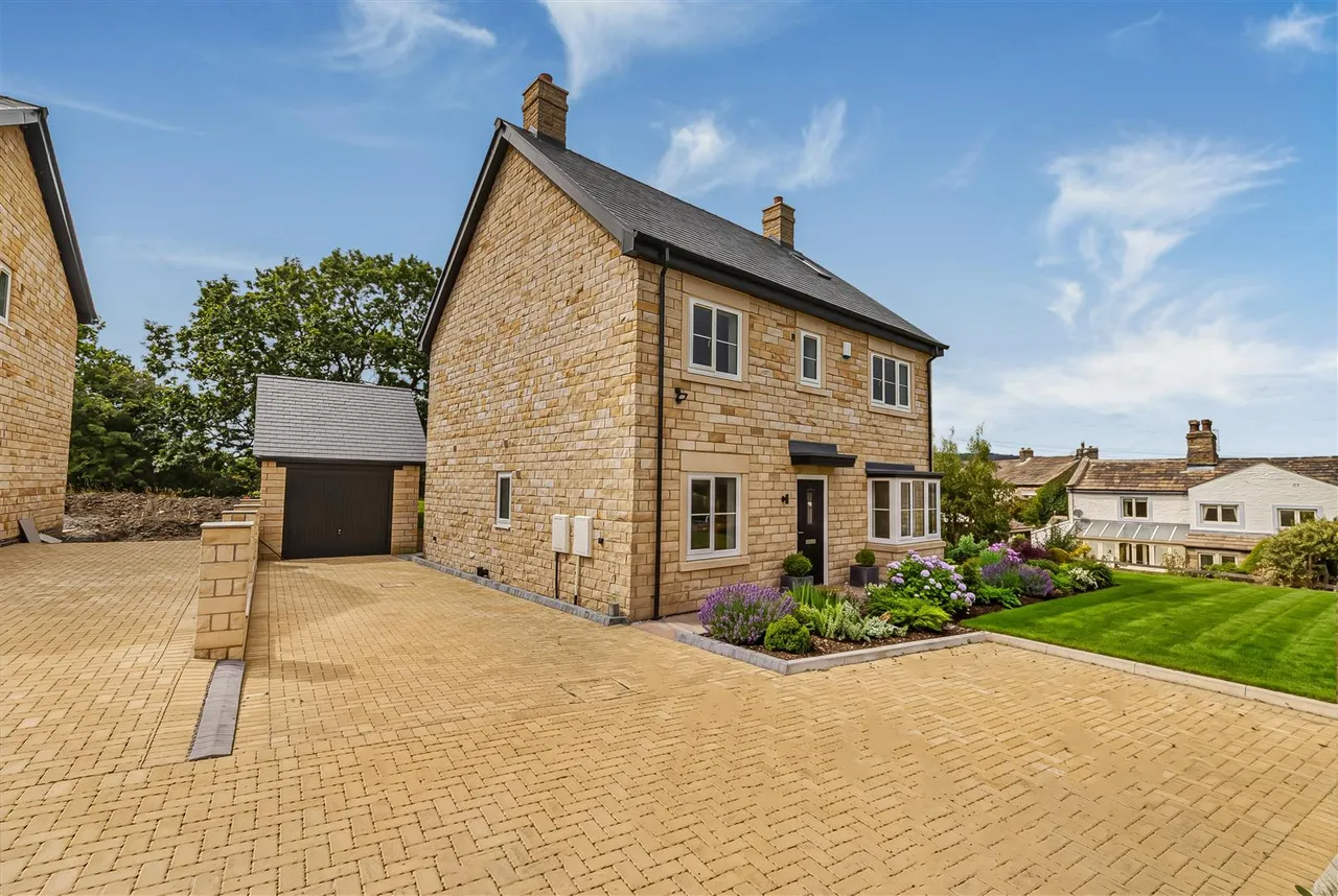 5 bed house for sale — Cob Lane, Kelbrook, Barnoldswick, BB18 6TT