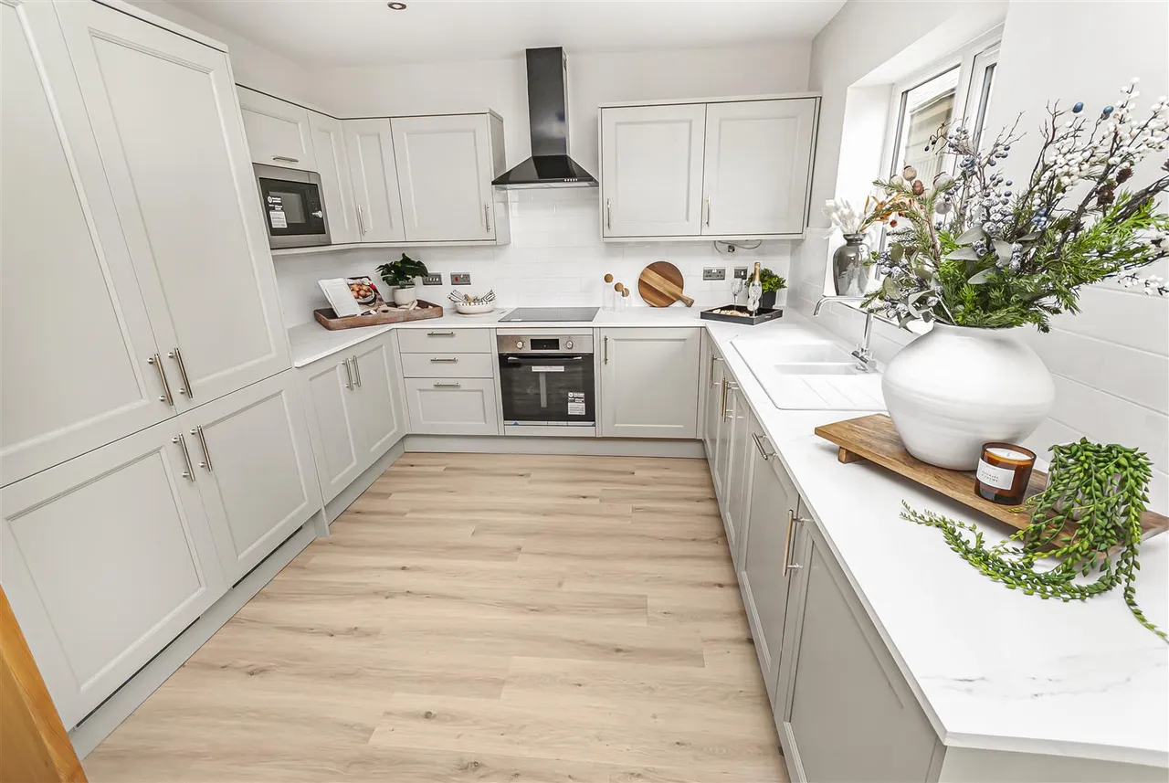 Cob Lane, Kelbrook, Barnoldswick, BB18 6TT, photo 3
