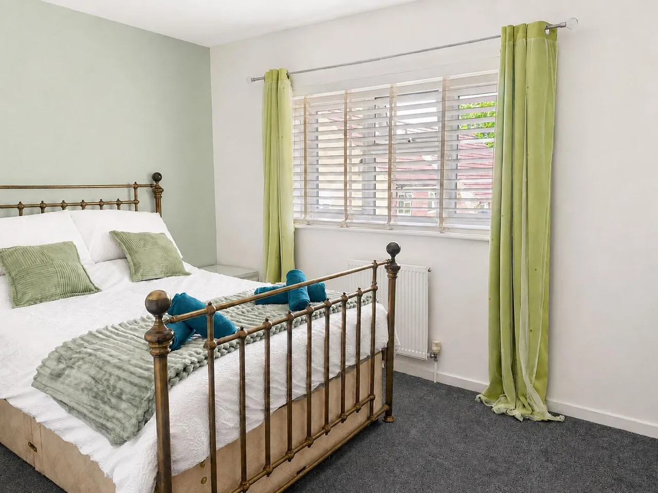 Holman Close, Crawley, RH11, photo 10