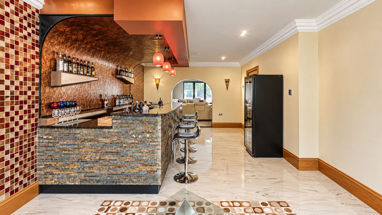 Barry Rise, Bowdon, WA14, photo 12