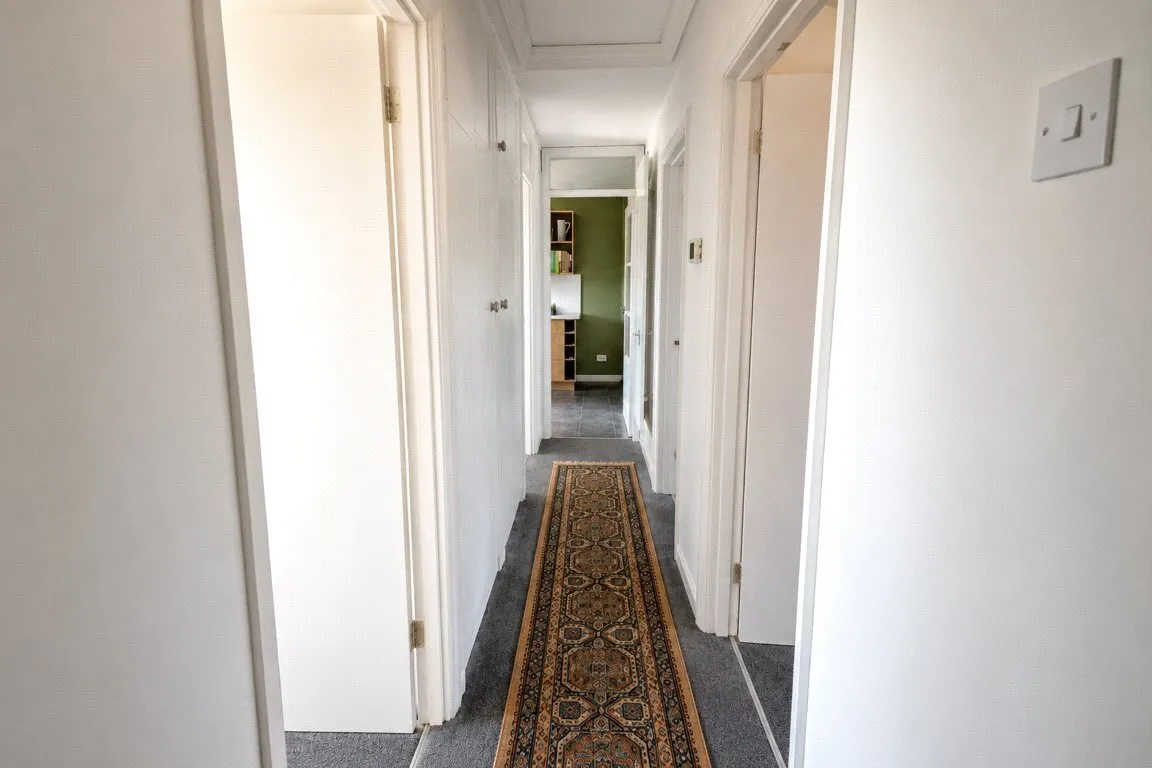 Ridgeway Road, Redhill, RH1, photo 8
