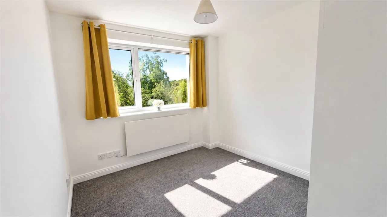 Ridgeway Road, Redhill, RH1, photo 10