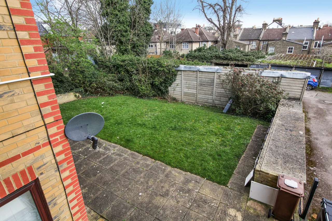 Oliver Grove, South Norwood, London, SE25 6EJ, photo 13