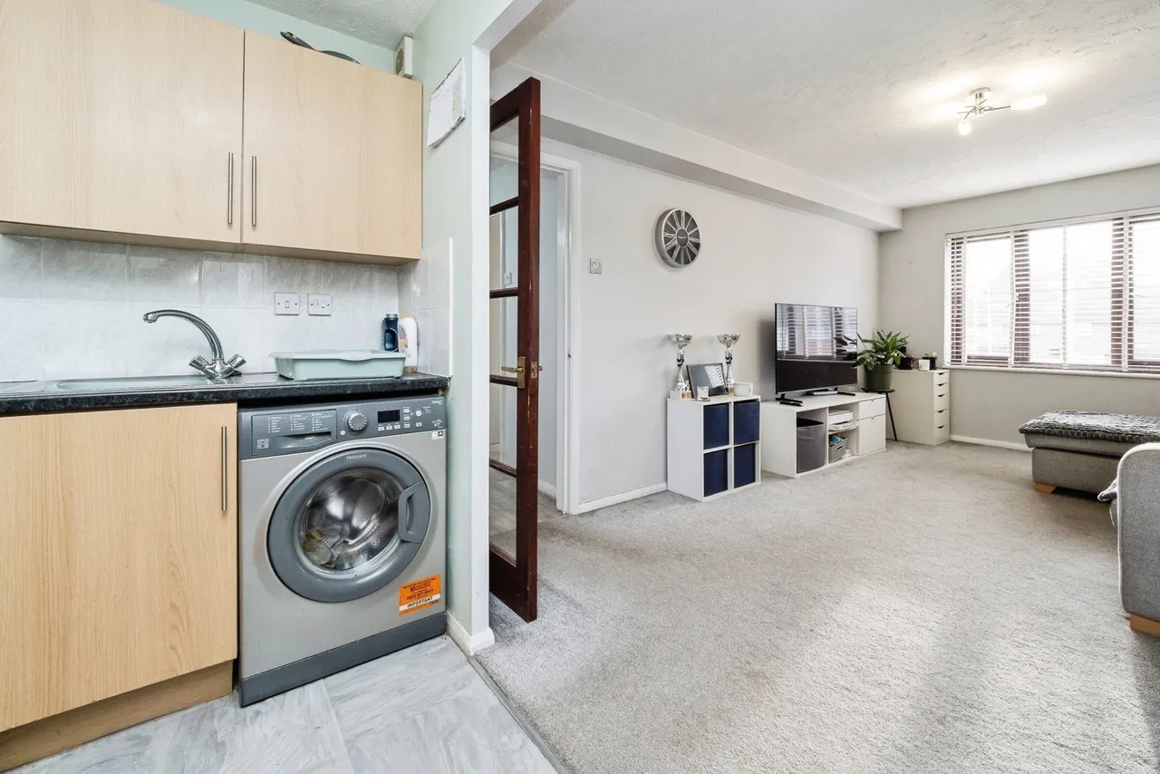 Arisdale Avenue, South Ockendon, RM15, photo 8