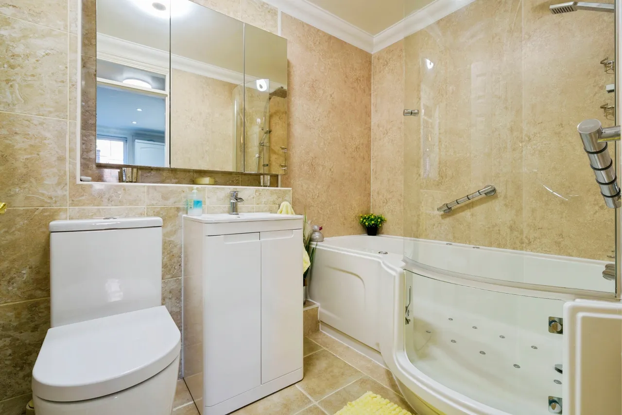 New Heys Drive, Liverpool, L18, photo 11