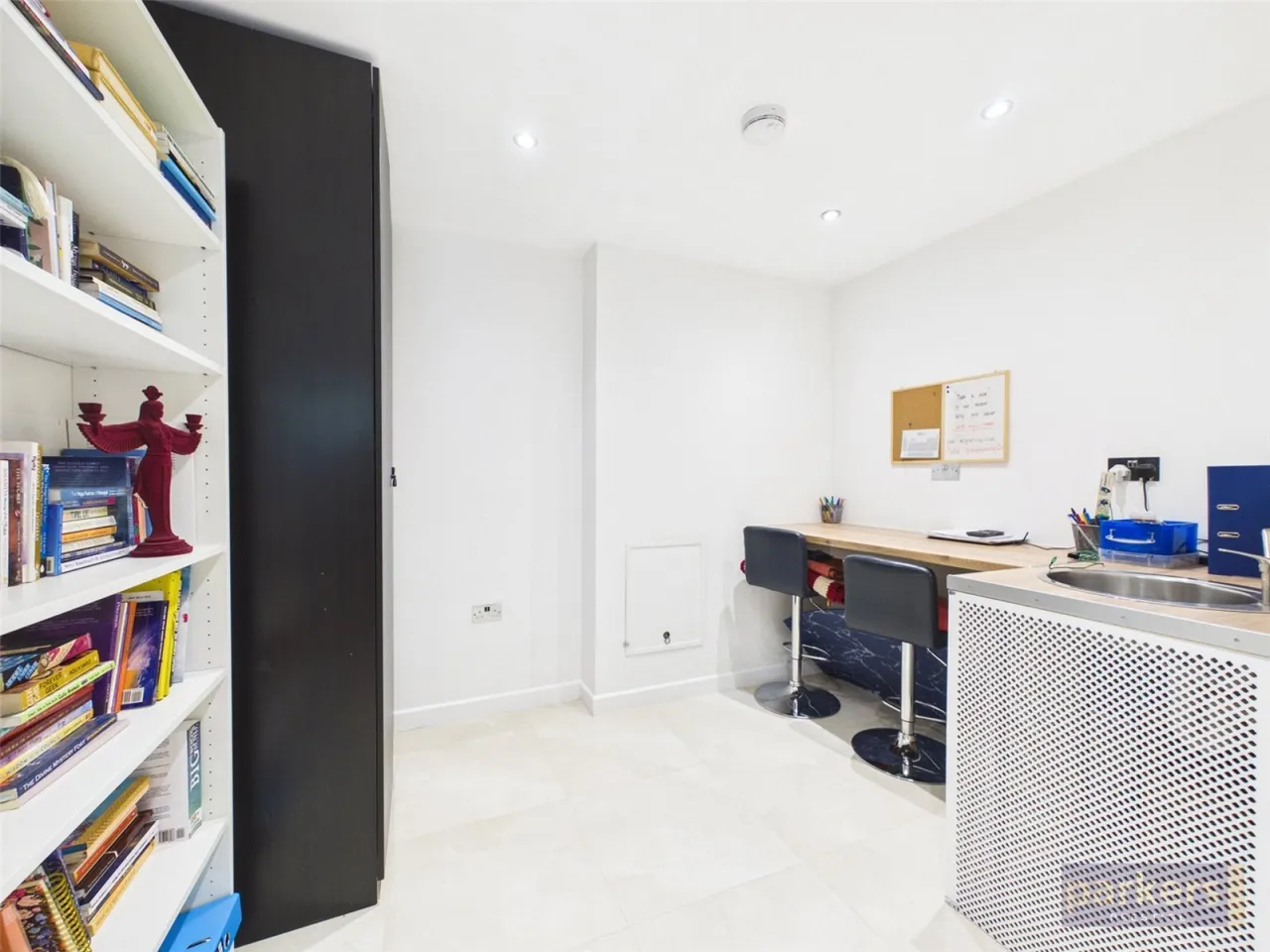 Maiden Erlegh Drive, Earley, RG6, photo 15