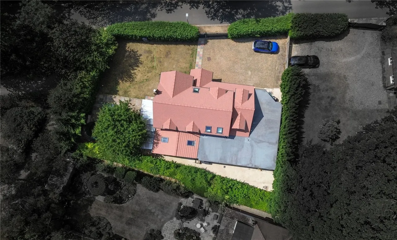 Maiden Erlegh Drive, Earley, RG6, photo 4